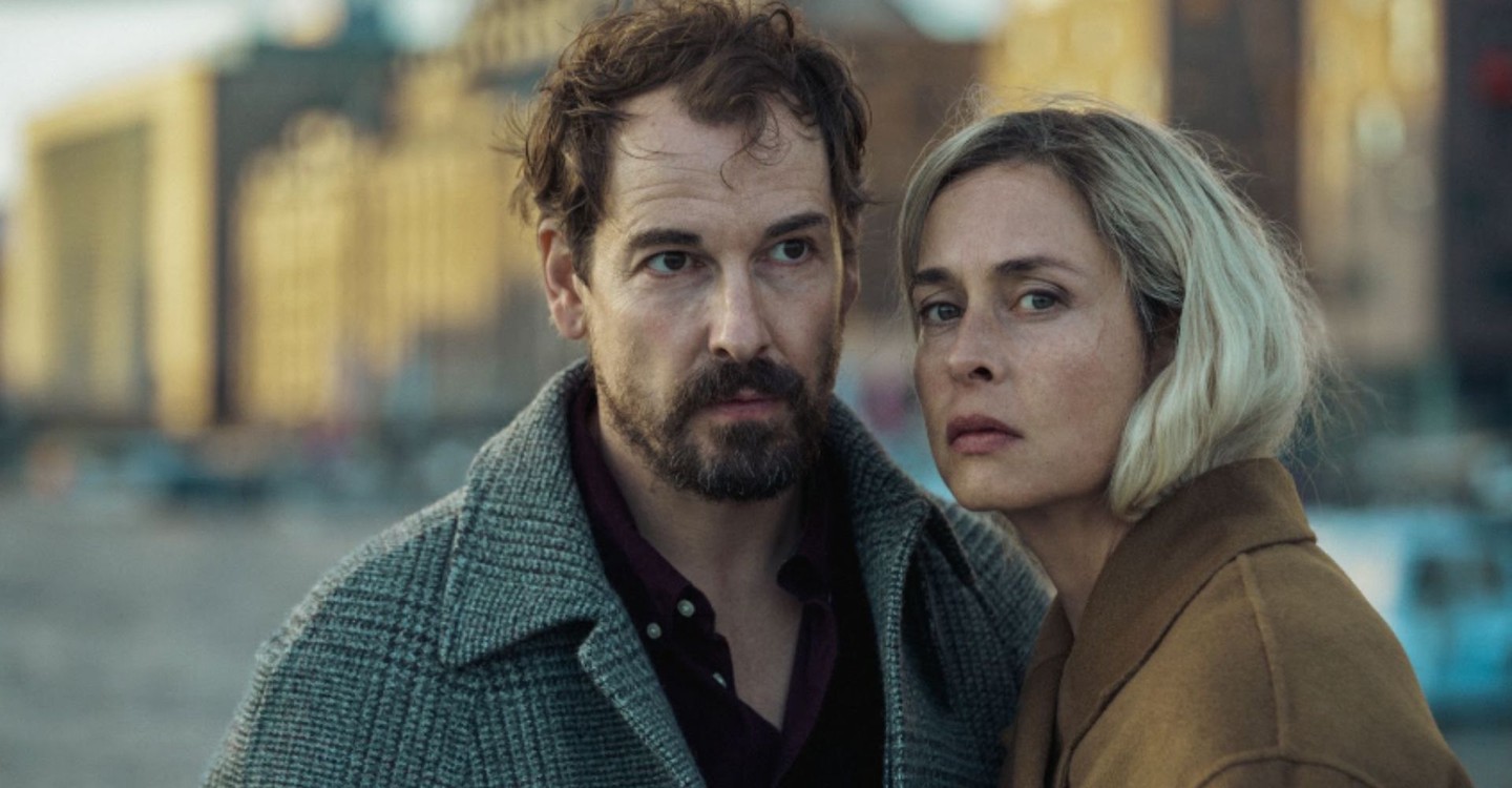 密屋陌路第一季-Unfamiliar/Season 1最新全集線上看線上播放